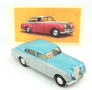 Spot on 102 bentley saloon yy134