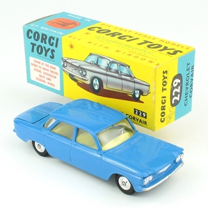 Corgi 229 chevrolet corvair yy158