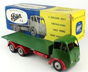 Shackleton model foden flatbed truck yy930