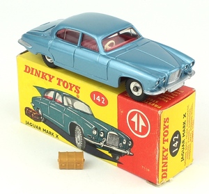 Dinky toys 142 mark x jaguar zz164