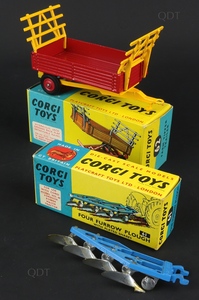 Corgi toys 61 plough 62 farm trailer zz429