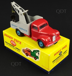 Dinky toys 430 breakdown lorry aa542