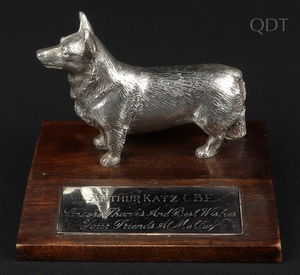 Silver corgi dog presentation arthur katz cbe aa933