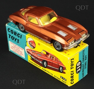 Corgi toys 310 corvette sting ray bb37