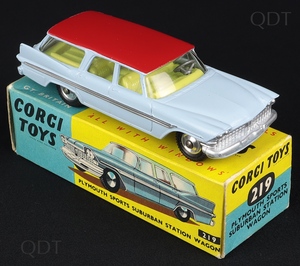 Corgi toys 219 plymouth sports station wagon bb992