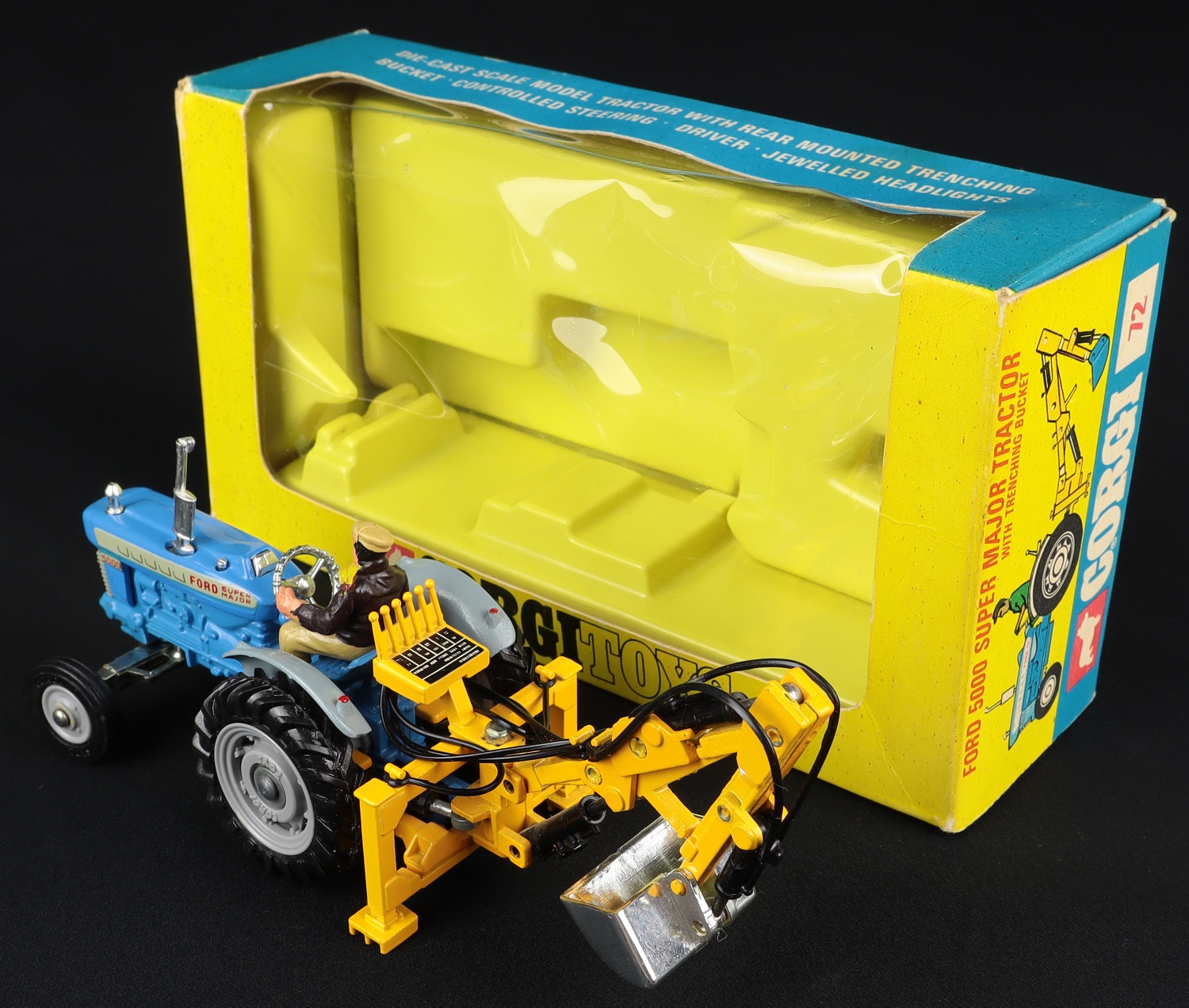 A vintage boxed Corgi Ford 5000 Super Major Tractor, 67. UK shipping