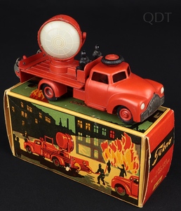 Tekno models 956 dodge fire truck searchlight dd854 front