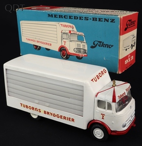 Tekno models 913 mercedes delivery truck tuborg ee203 front
