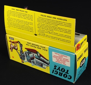 Corgi toys 448 bmc mini police van tracker dog ee266 plinth