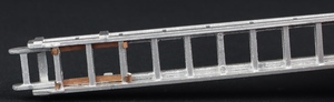Dinky supertoys 955 fire engine ee559 ladder