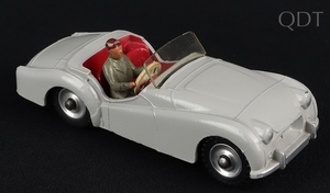 Dinky toys 105 triumph tr2 ee852 front