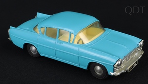 Spot on models 165 vauxhall cresta ee916 front