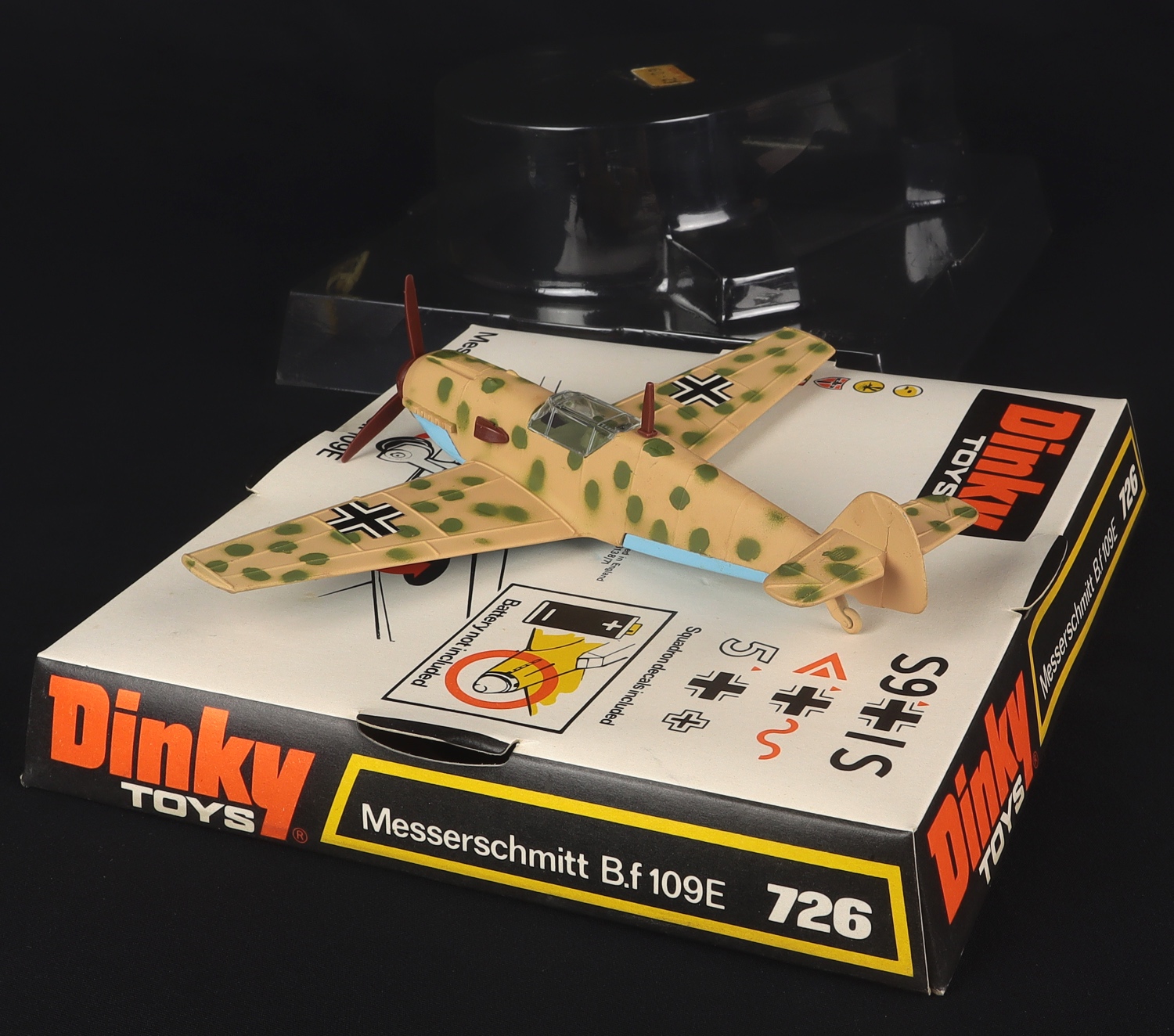 Le kit de rénovation du Messerschmitt BF109E miniature de Dinky Toys England