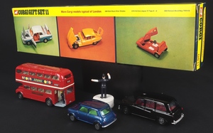 Corgi toys gift set 11 london ff926 back