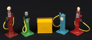 Dinky toys 49 petrol pumps oil bin gg300 back