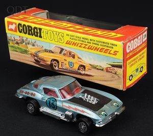 Corgi toys 376 chevrolet corvette stingray gg477 front