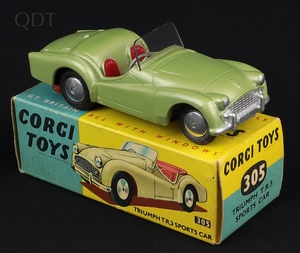 Corgi toys 305 triumph tr3 sports gg656 front