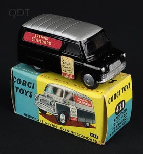 Corgi toys 421 evening standard bedford van gg716 front