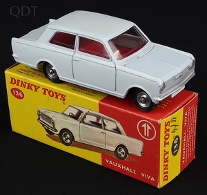 Dinky toys 136 vauxhall viva gg832 front