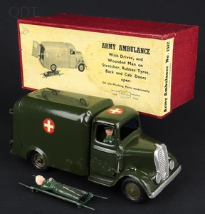 Britains models 1512 army ambulance gg907 front