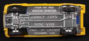 Dinky toys 274 aa patrol service van jj152 base