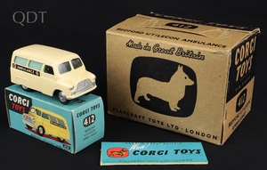 Corgi toys 412 bedford utilecon ambulance jj212 front