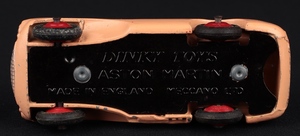 Dinky toys 104 aston martin jj302 base