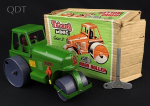 Tri ang minic 3077 aveling barford road roller jj357 front