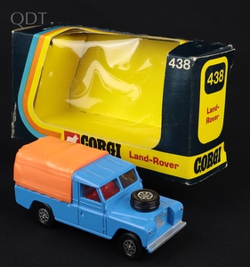 Corgi toys 438 land rover jj403 front
