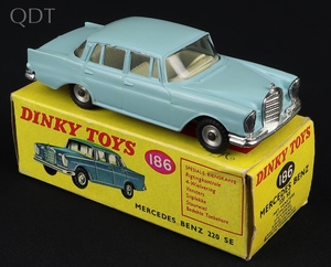 South african dinky 186 mercedes benz 220se jj610 front