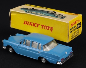 Indian dinky 186 mercedes 220se jj702 back