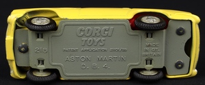 Corgi toys 218 aston martin db4 jj764 base