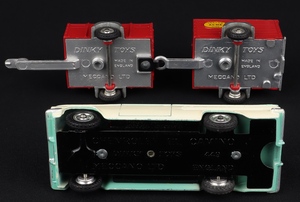 Dinky toys 448 chevrolet pick up trailers jj886 base