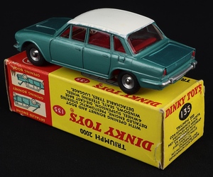 Dinky toys 135 triumph 2000 kk149 back