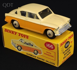 Dinky toys 166 sunbeam rapier kk157 front