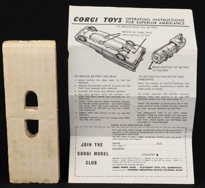 Corgi toys 437 superior ambulance cadillac chassis kk161 leaflet packing
