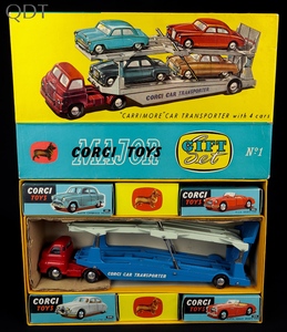 Corgi toys gift set 1 1 carrimore car transporter 4 cars kk173 front