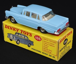 Dinky toys 186 mercedes benz 220 se kk187 back