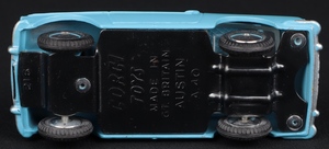 Corgi toys 216 austin a40 saloon kk195 base