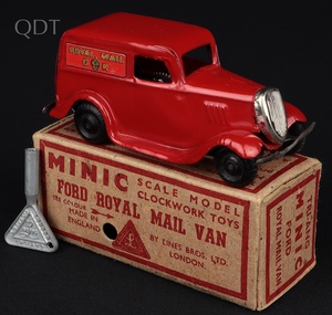 Tri ang minic 3m royal mail van kk205 front