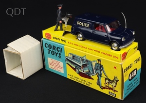 Corgi toys 448 bmc mini police van tracker dog kk220 front