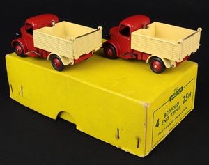 Trade box dinky toys 25m bedford end tipper kk225 back