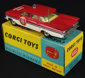 Corgi toys 482 chevrolet fire chief car kk311 back