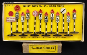 Dinky toys 47 road signs kk325 front