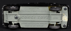 Corgi toys 418 austin taxi kk337 base
