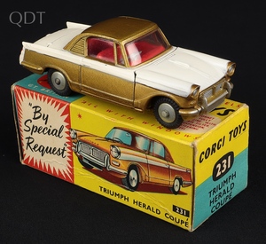 Corgi toys 231 triumph herald kk357 front