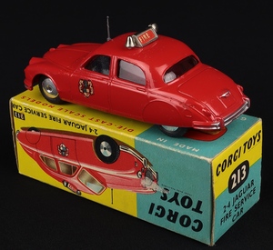 Corgi toys 213 2.4 jaguar fire service car kk360 back