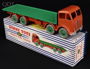 Dinky toys 902 foden flat truck kk371 front
