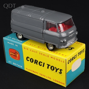 Corgi toys 462 commer van masonic kk399 front
