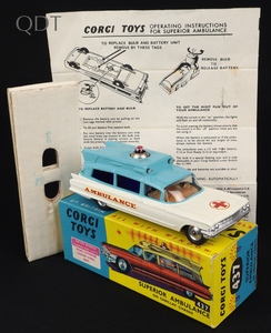 Corgi toys 437 superior ambulance kk410 front